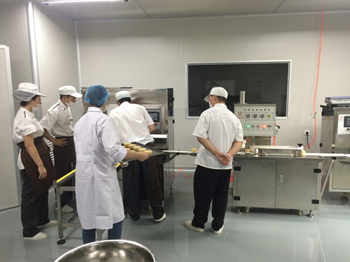 食品廠(chǎng)凈化車(chē)間裝修工程案例分享 裝飾材料的選用與實(shí)踐